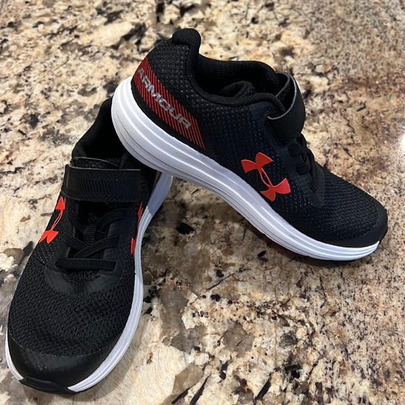 girls no tie tennis shoes